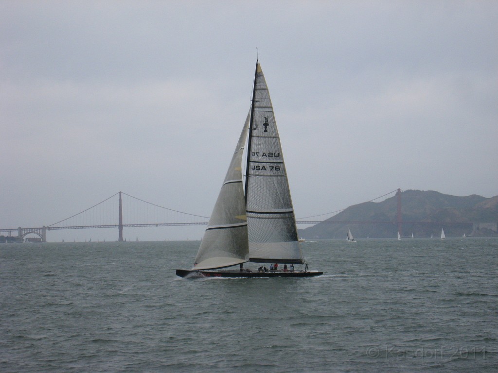 2011 Bay 2 Breakers Saturday 0435.JPG - I was able to participate in the 2011, 100th anniversary of the San Francisco Bay to Breakers 12K race. A great weekend for sight seeing and racing.